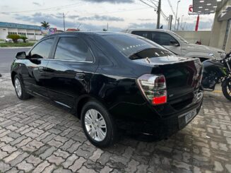 CHEVROLET COBALT - 2013/2014 1.8 FLEX AUTOMÁTICO R$46.000,00 - Image 3