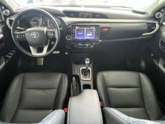 TOYOTA HILUX CD SRX LIMITED - 2022/2023 2.8 4X4 DIESEL AUTOMÁTICA - Image 9