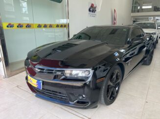 CHEVROLET CAMARO - 2013/2014 - 6.2 V8 GASOLINA AUTOMÁTICO R$230.000,00