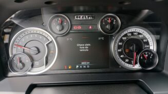 RAM CLASSIC LARAMIE - 2023/2023 - NIGTH ED. 4X4 R$269.900,00 - Imagem 11
