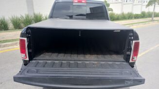 RAM CLASSIC LARAMIE - 2023/2023 - NIGTH ED. 4X4 R$269.900,00 - Imagem 5