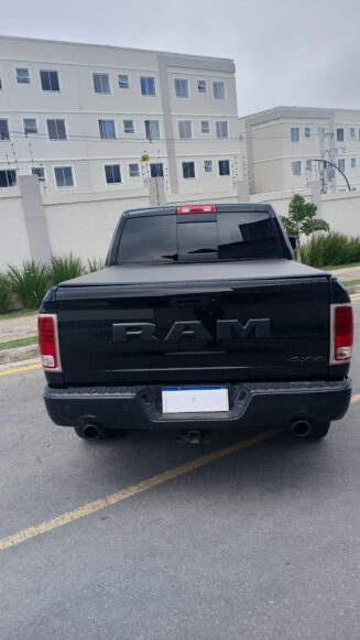 RAM CLASSIC LARAMIE - 2023/2023 - NIGTH ED. 4X4 R$269.900,00 - Imagem 4